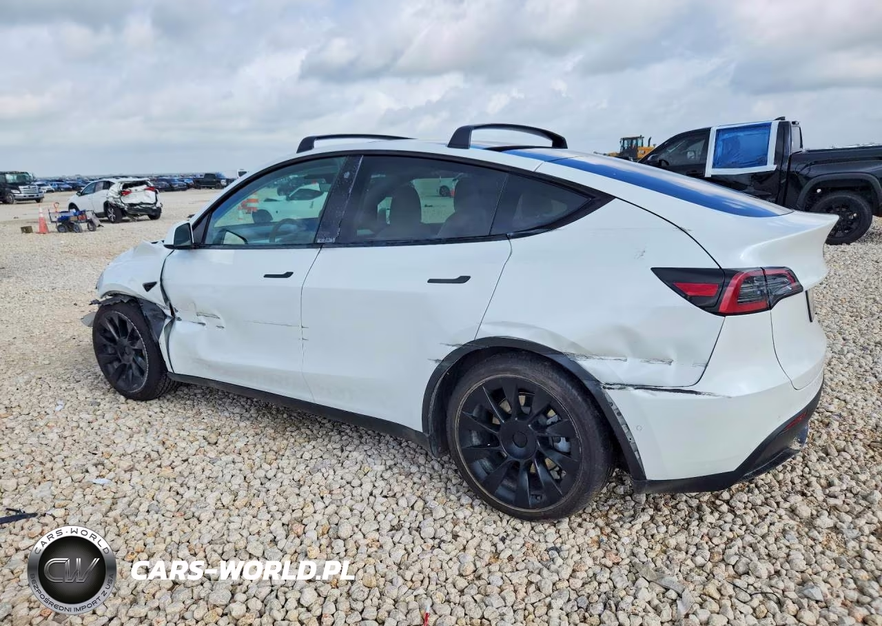 2022 Tesla Model Y VIN:7SAYGAEE6NF487323 - 2