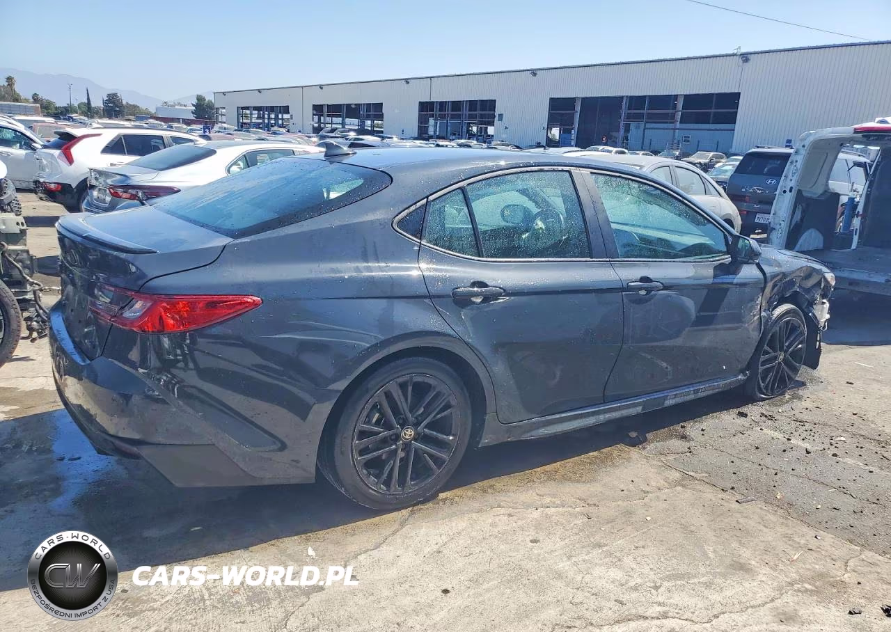2026 Toyota Camry Se VIN:4T1DAACK3TU661760 - 3