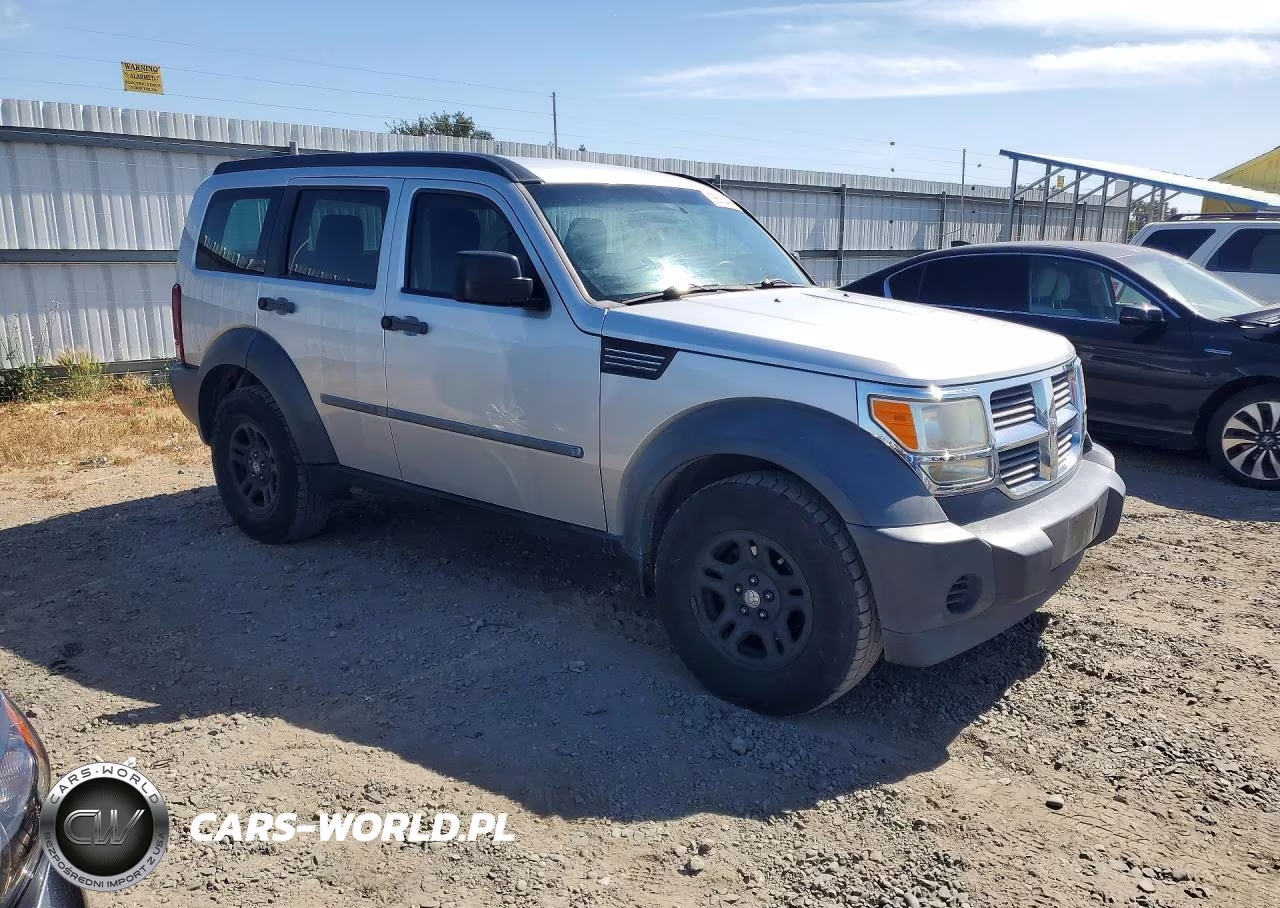 2007 Dodge Nitro Sxt VIN:1D8GT28K17W556317 - 4