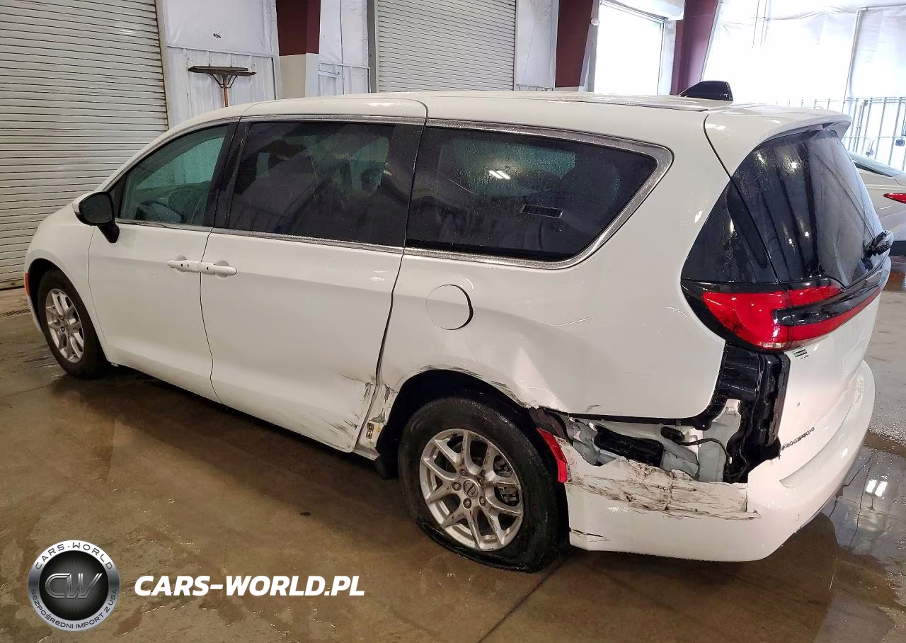 2023 Chrysler Pacifica Touring L VIN:2C4RC1BG6PR591157 - 2