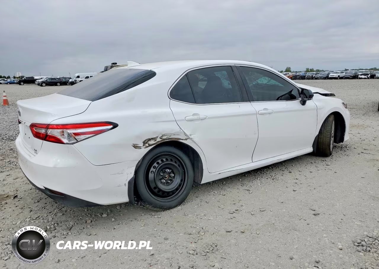 2020 Toyota Camry Le VIN:4T1C11BK5LU009204 - 3