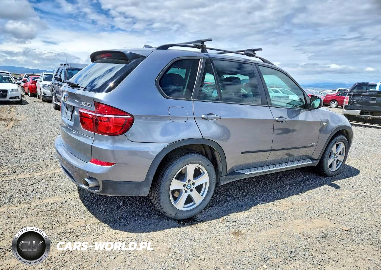 2011 BMW X5 xDrive35D VIN:5UXZW0C58BL372165 - 3