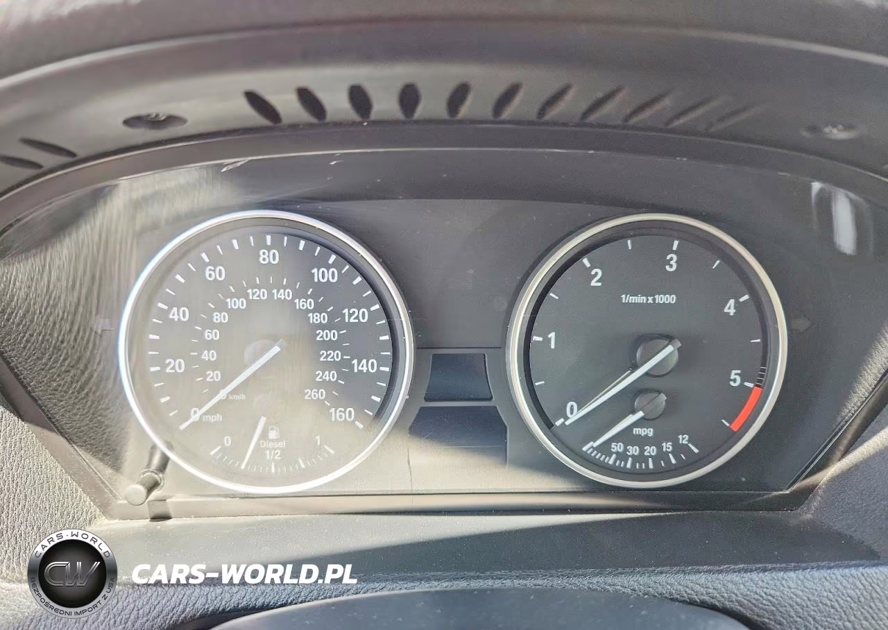 2011 BMW X5 xDrive35D VIN:5UXZW0C58BL372165 - 9