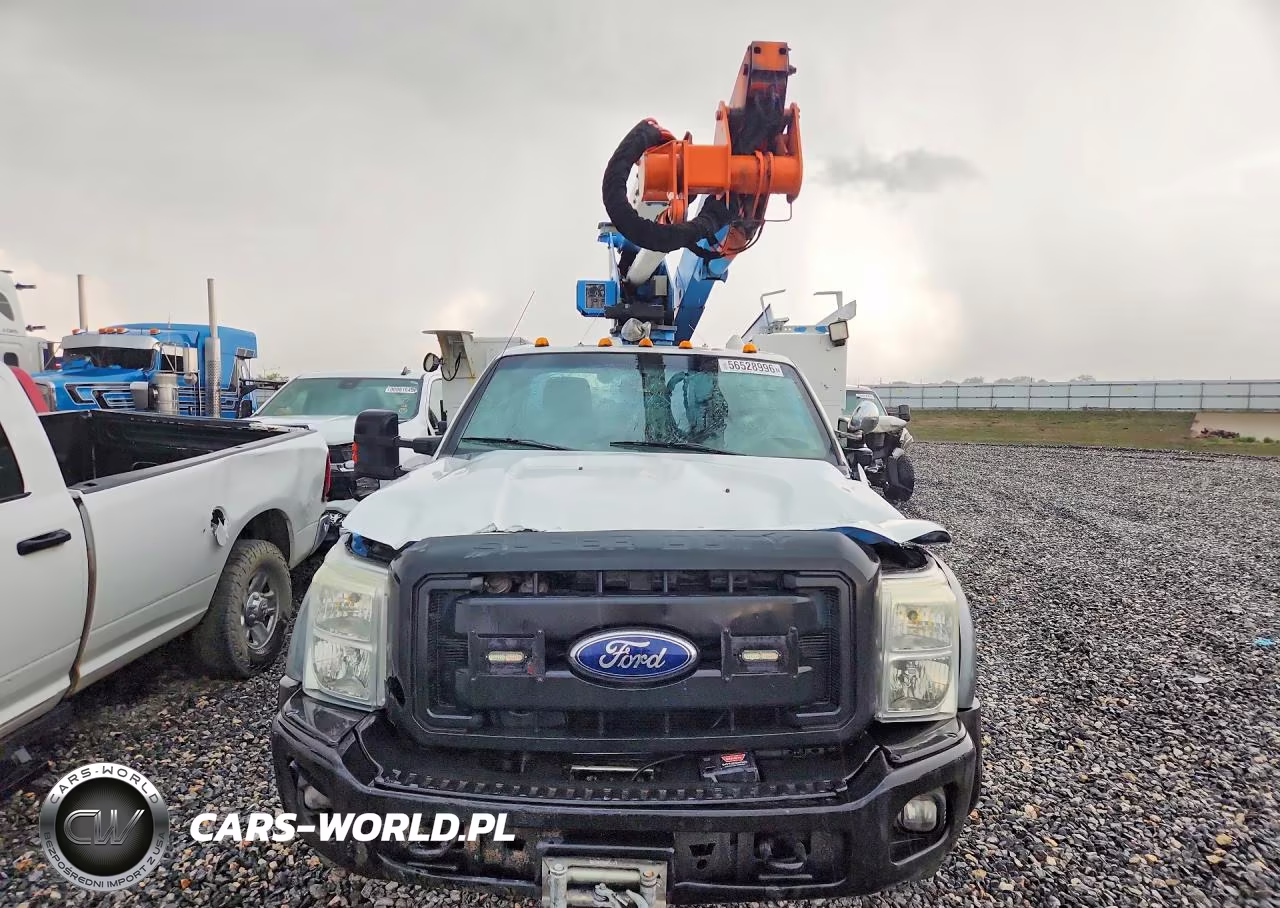 2011 Ford F550 Super Duty Bucket Truck VIN:1FDUF5HT4BEC26412 - 5