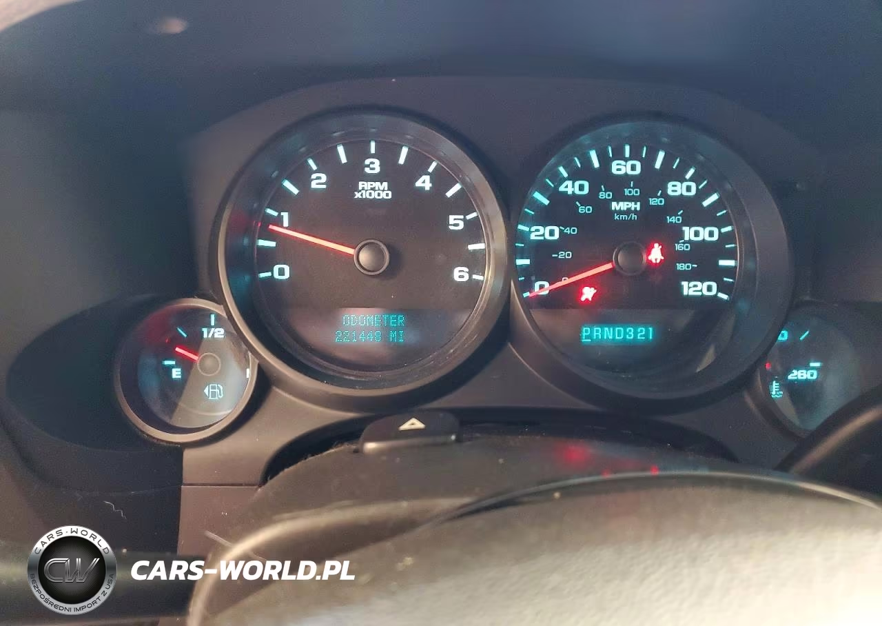 2008 Chevrolet Silverado C1500 VIN:3GCEC13C08G265114 - 9