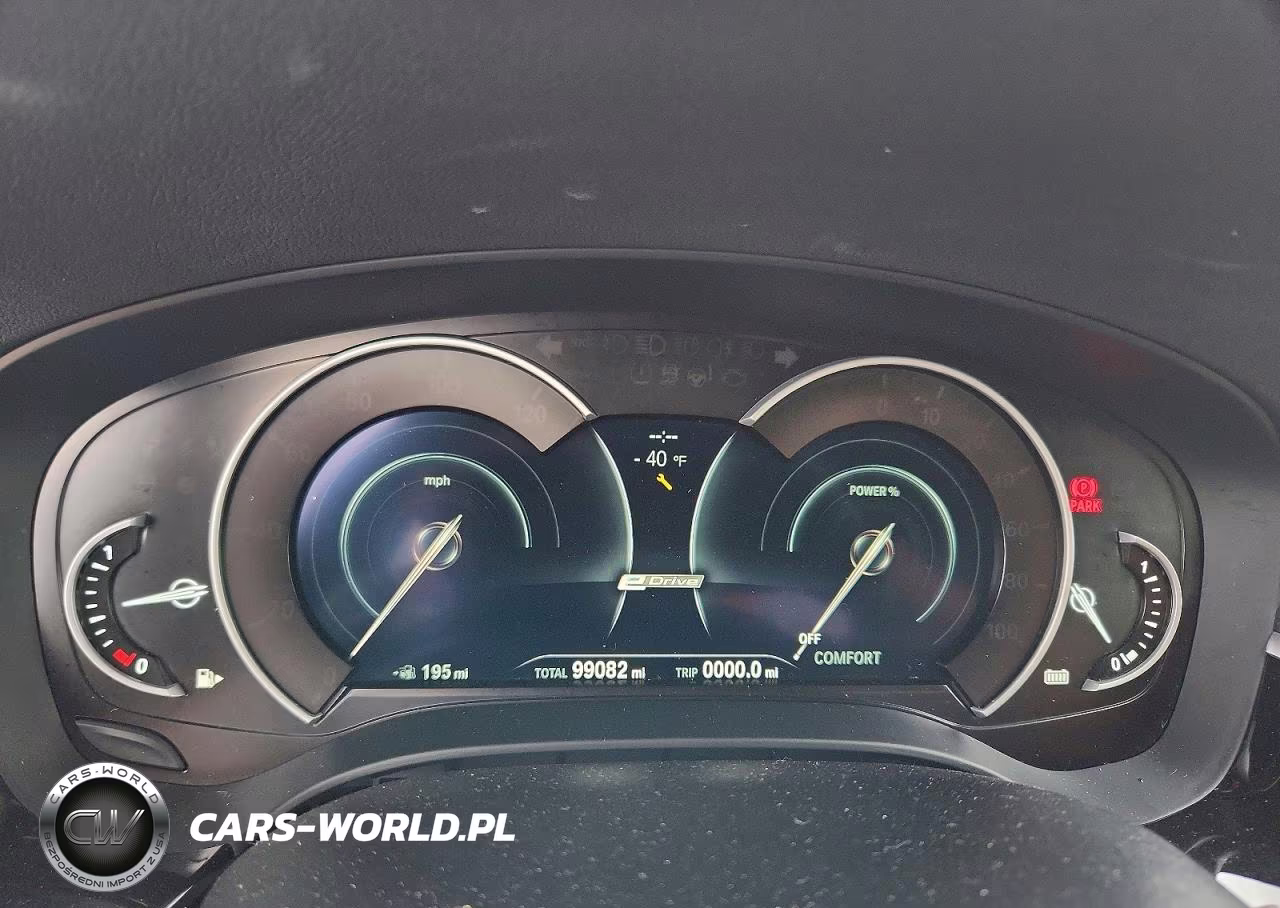 2019 BMW 5 Series 530E xDrive VIN:WBAJA9C55KB392894 - 9