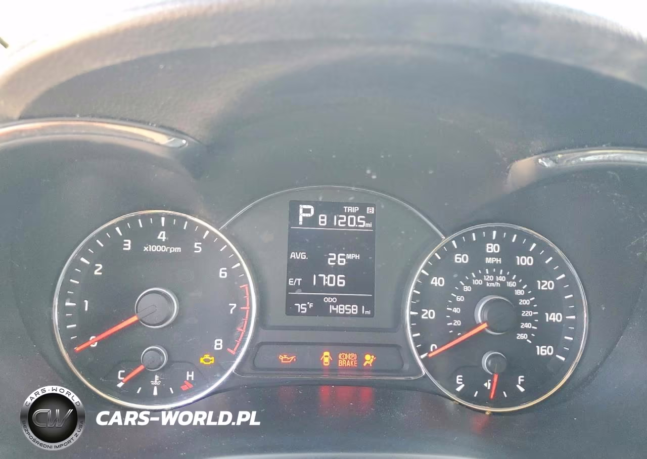 2017 Kia Forte Lx VIN:3KPFK4A7XHE077470 - 9