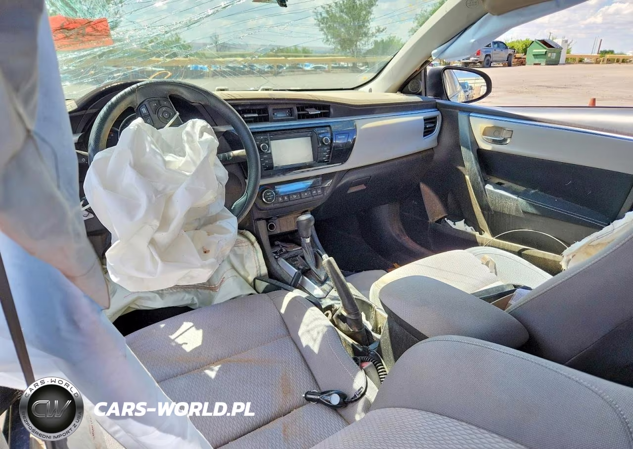 2015 Toyota Corolla Le VIN:5YFBURHEXFP338098 - 8