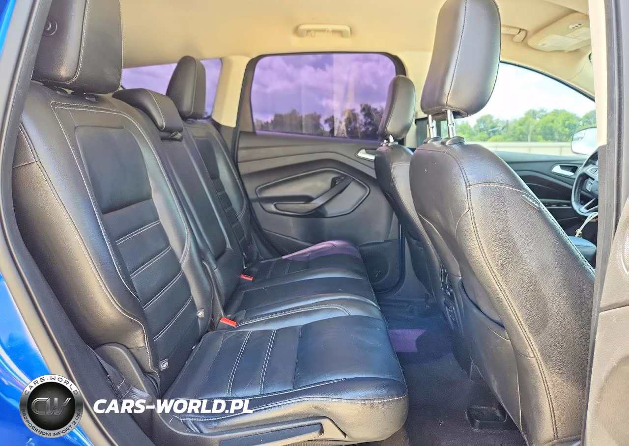 2019 Ford Escape Titanium VIN:1FMCU0J96KUB33044 - 11
