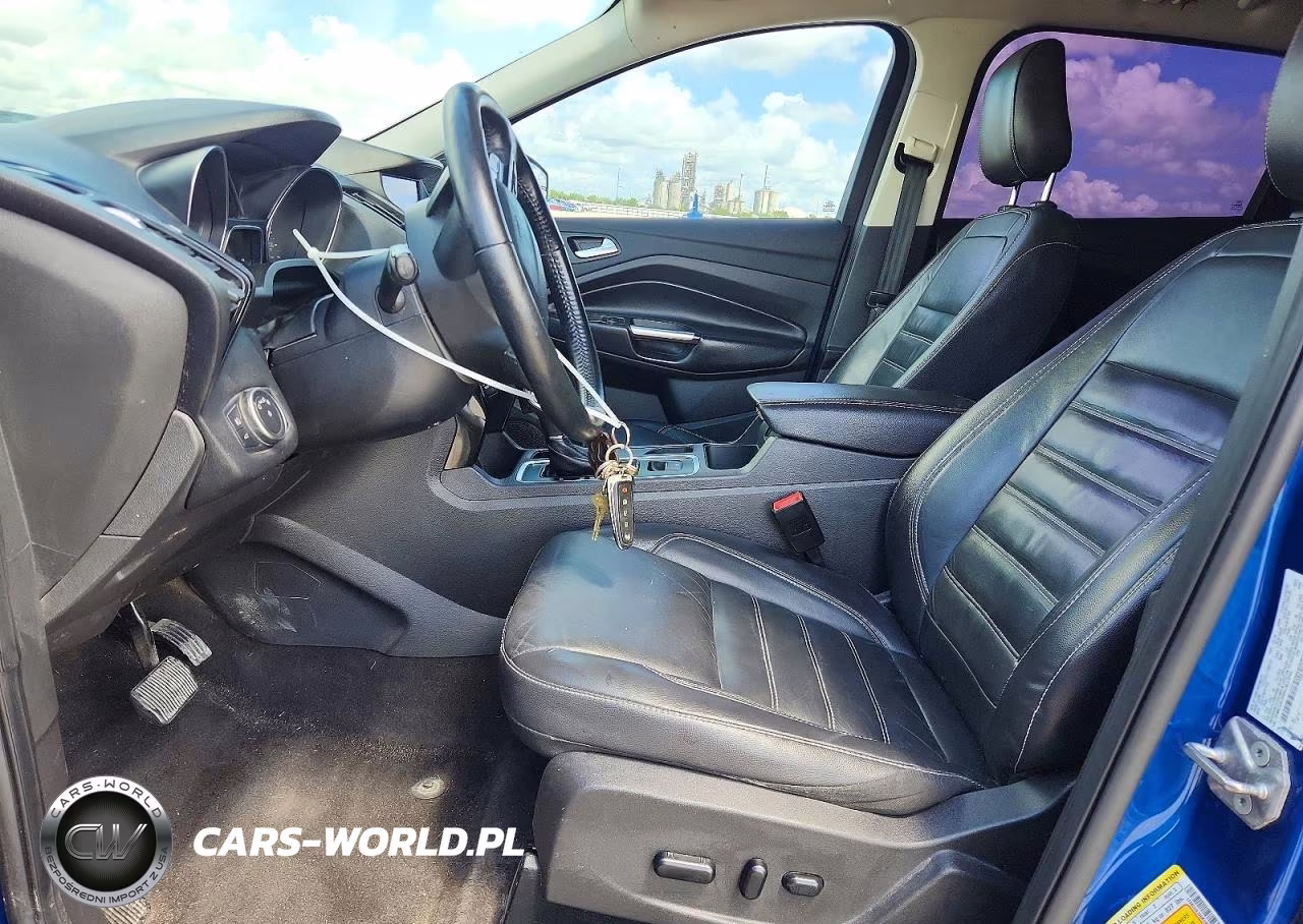 2019 Ford Escape Titanium VIN:1FMCU0J96KUB33044 - 7