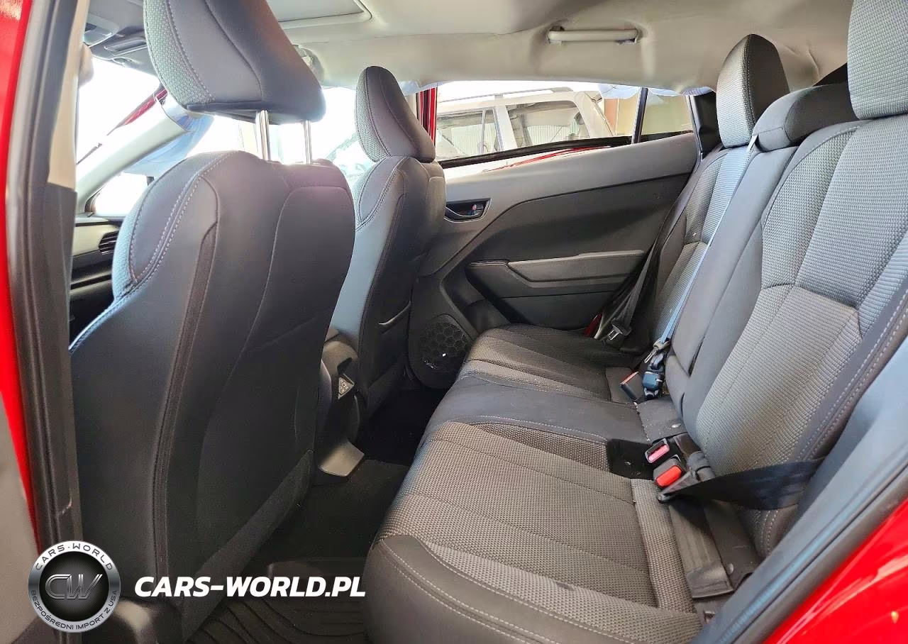 2024 Subaru Crosstrek Premium VIN:JF2GUADC8RH863707 - 10
