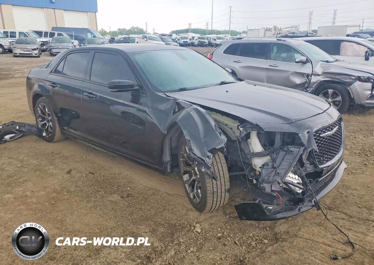 2017 Chrysler 300 S VIN:2C3CCABT3HH617745 - 4
