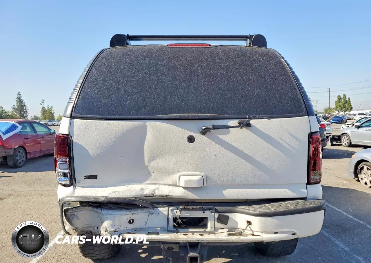 2004 Chevrolet Suburban K1500 VIN:3GNFK16Z54G235759 - 6