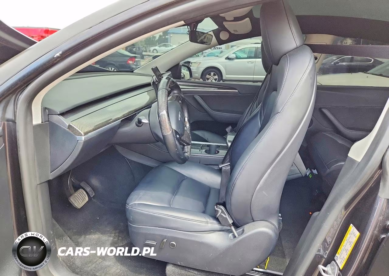 2024 Tesla Model Y VIN:7SAYGAEE6RF029884 - 7