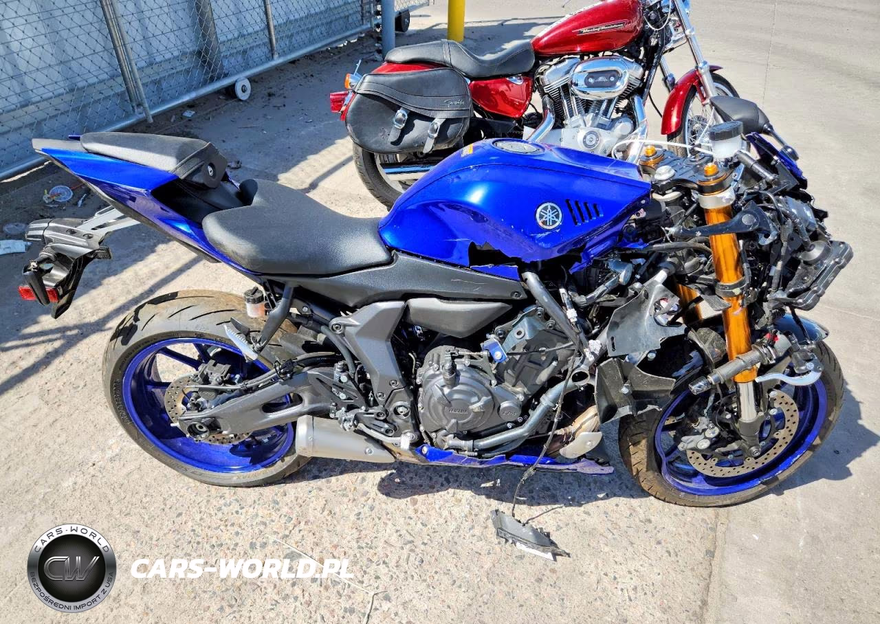 2025 Yamaha Yzfr7
