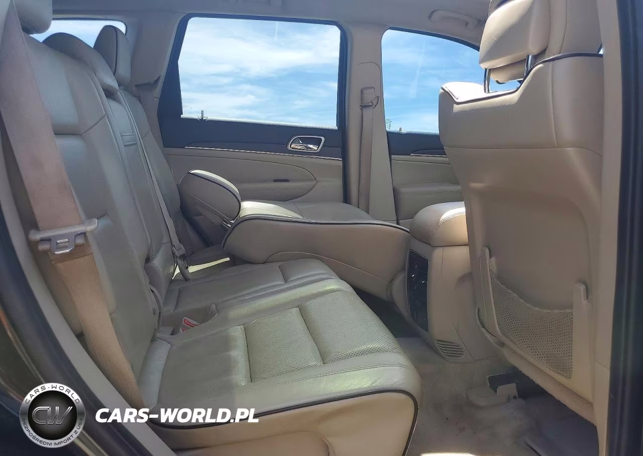 2015 Jeep Grand Cherokee Overland VIN:1C4RJECG3FC856930 - 10