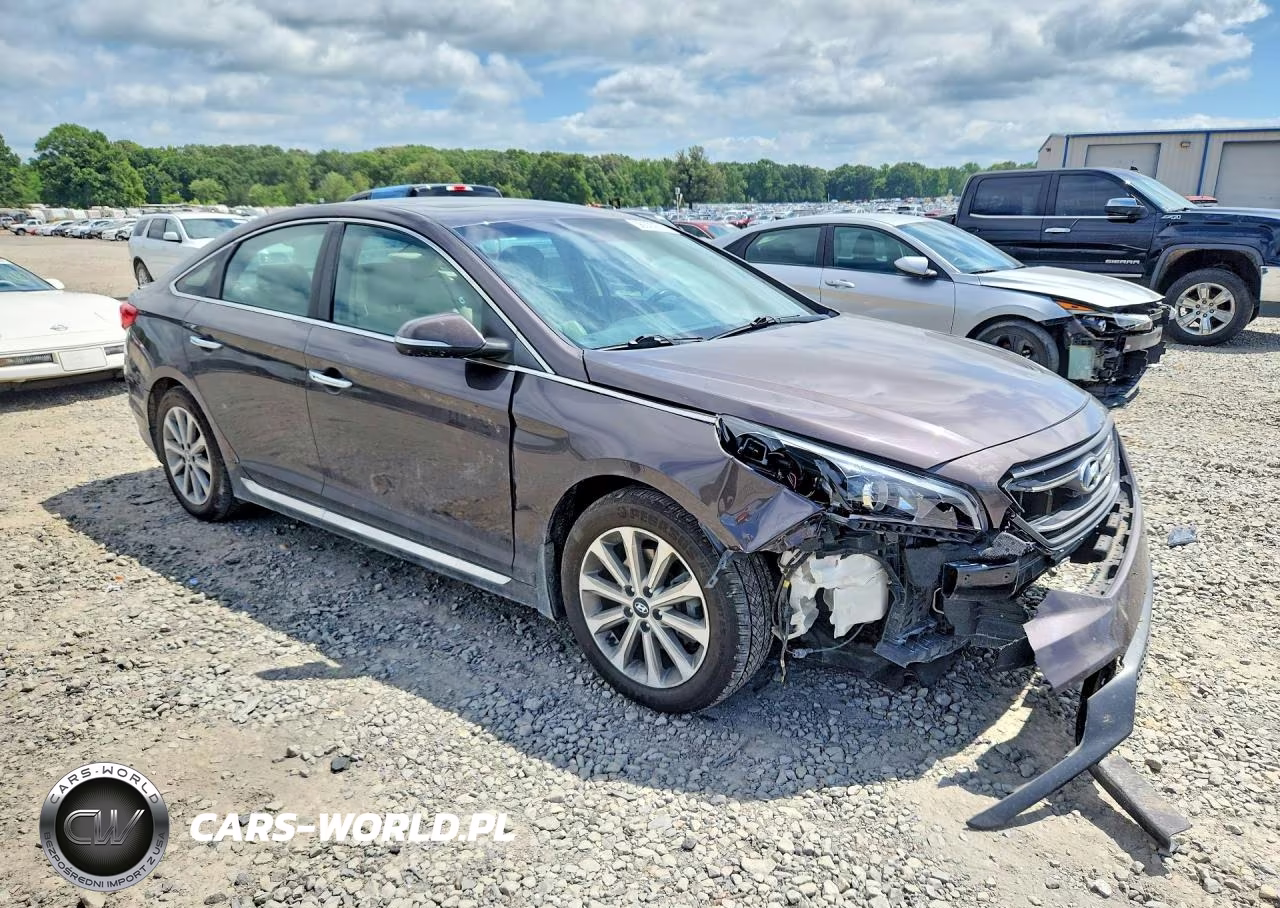 2016 Hyundai Sonata Limited VIN:5NPE34AF2GH412246 - 4