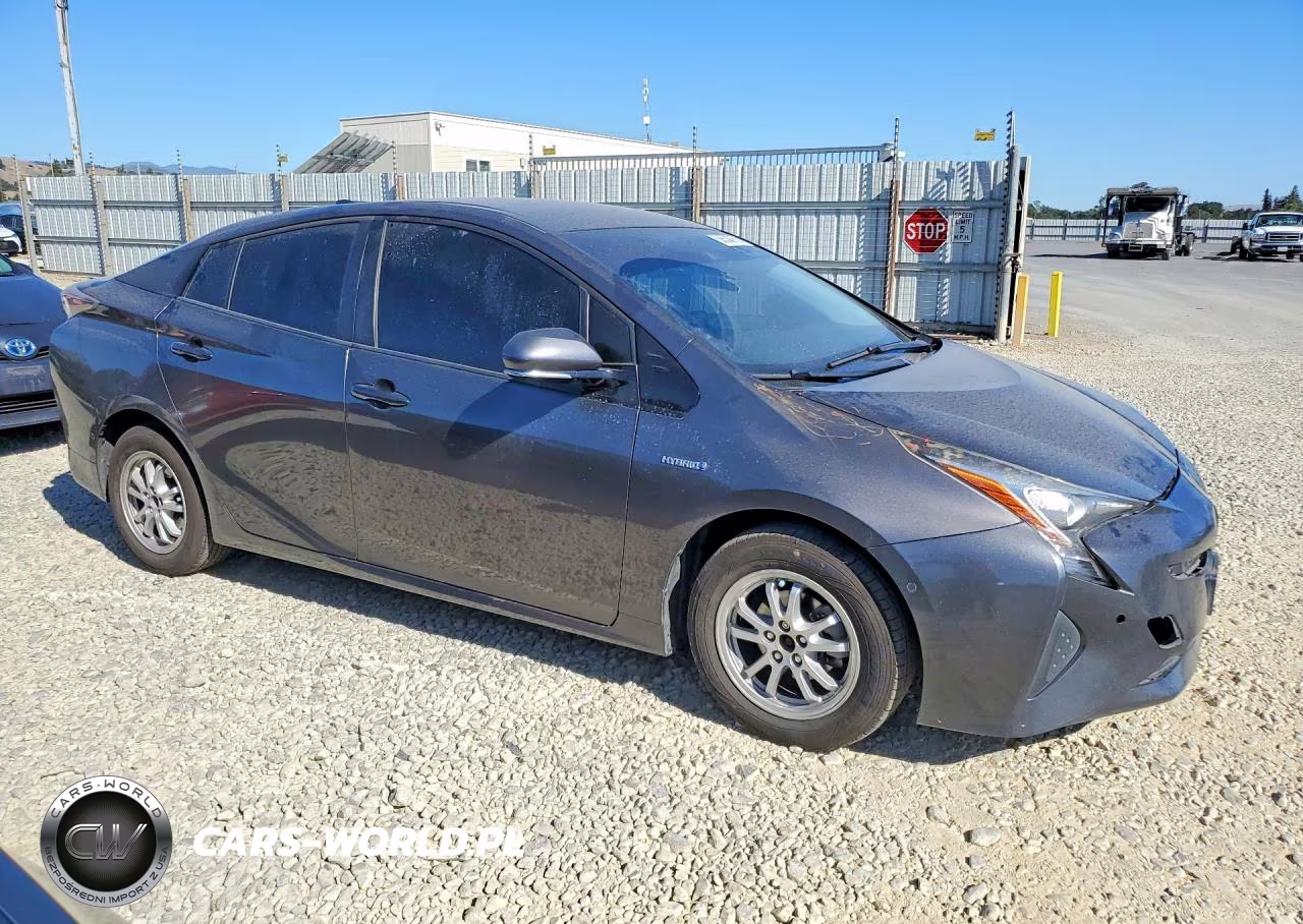 2017 Toyota Prius Three VIN:JTDKARFU9H3543541 - 4