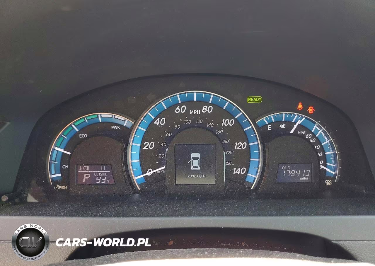 2014 Toyota Camry Hybrid Le VIN:4T1BD1FK2EU130434 - 9