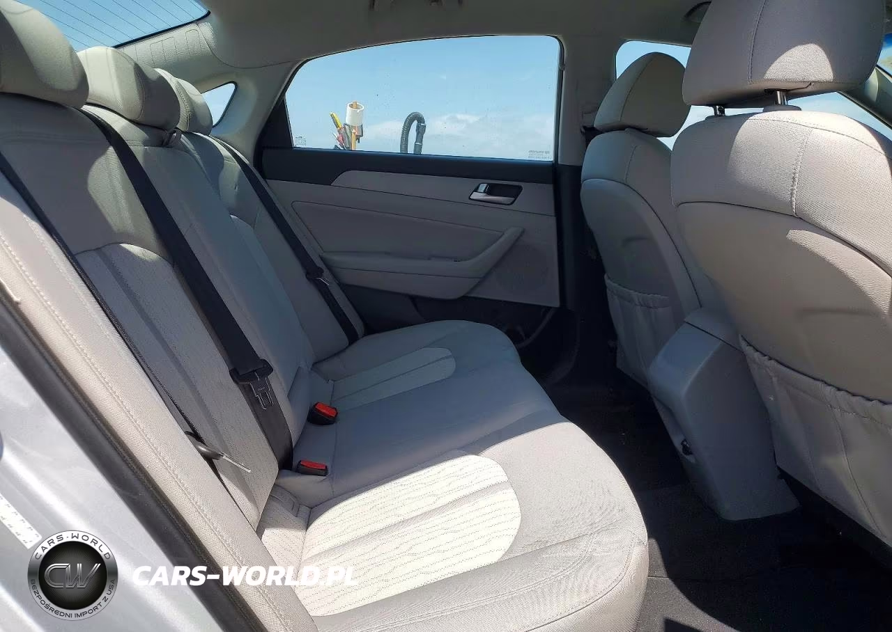 2019 Hyundai Sonata Hybrid Se VIN:KMHE24L35KA088792 - 10