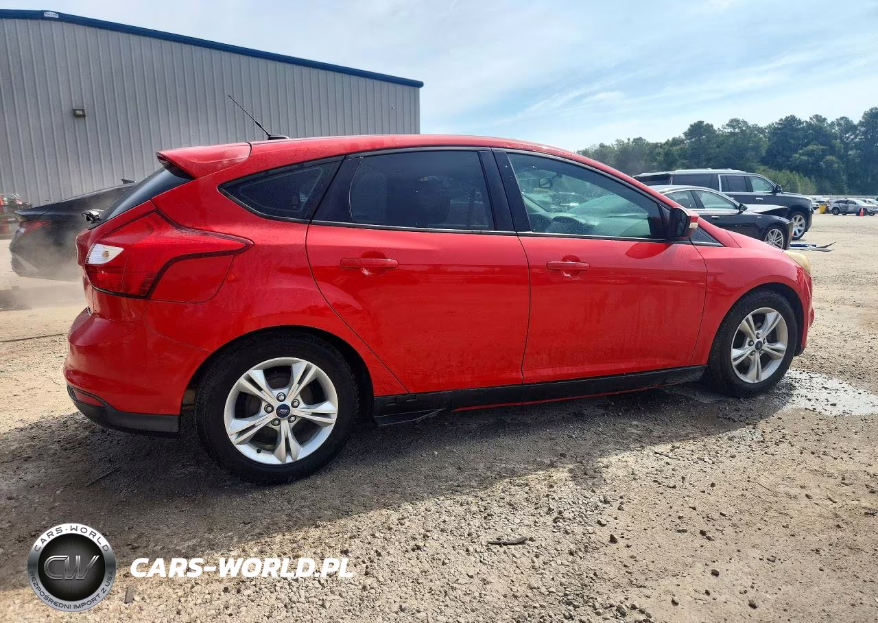 2014 Ford Focus Se VIN:1FADP3K27EL301891 - 3