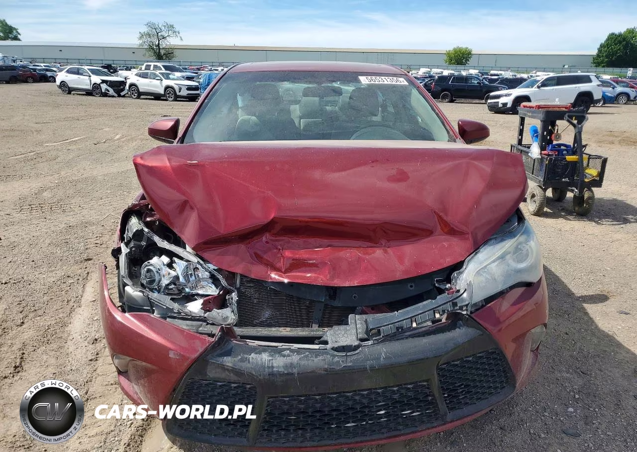2015 Toyota Camry Xse VIN:4T1BF1FK4FU946010 - 5