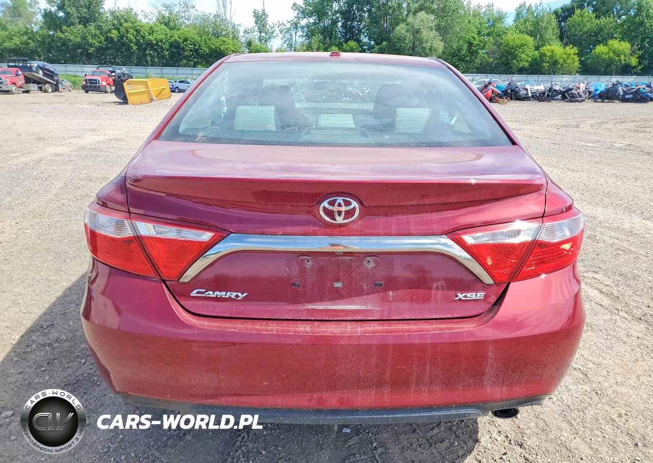 2015 Toyota Camry Xse VIN:4T1BF1FK4FU946010 - 6