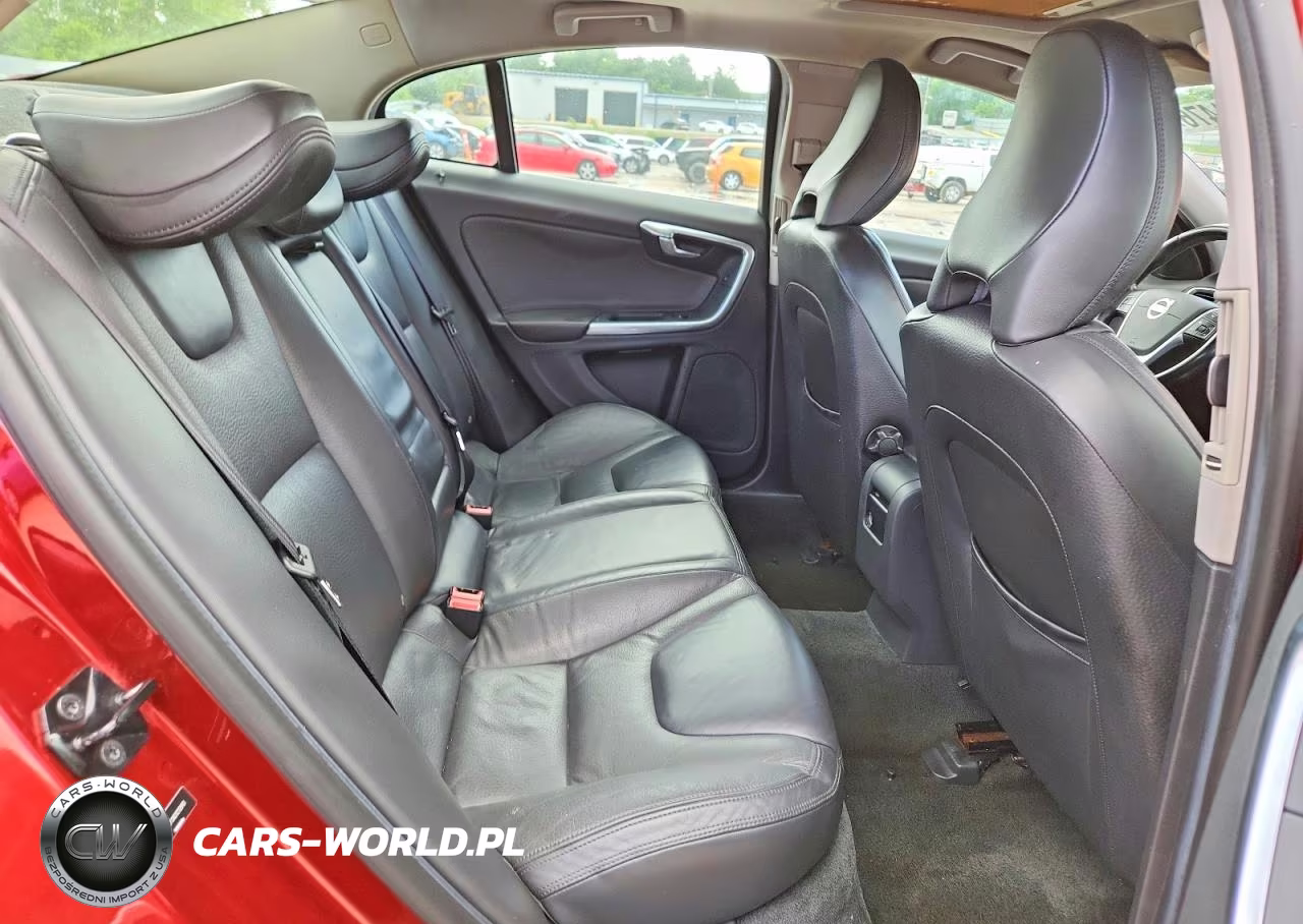 2013 Volvo S60 T5 VIN:YV1612FSXD1212913 - 10