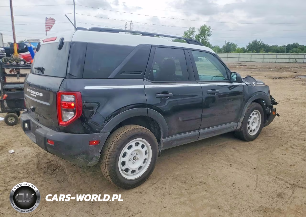 2025 Ford Bronco Sport Heritage VIN:3FMCR9GN0SRF75657 - 3