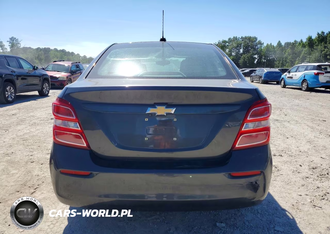 2020 Chevrolet Sonic Lt VIN:1G1JD5SB8L4138945 - 6