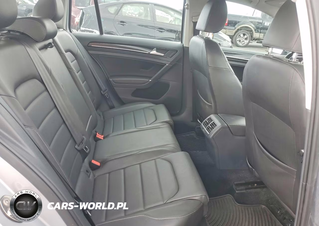 2015 Volkswagen Golf Sportwagen S VIN:3VWC17AU6FM510361 - 10