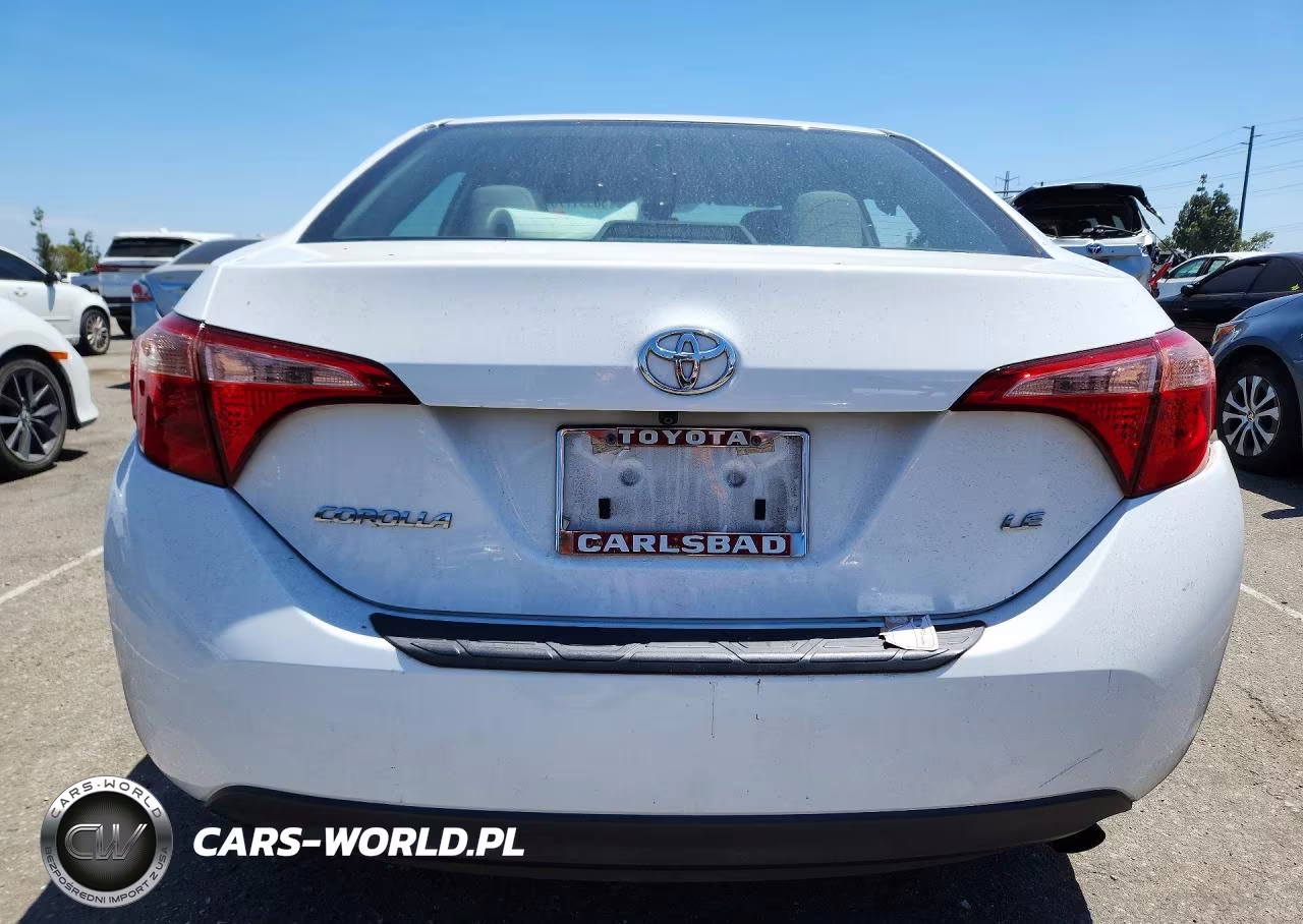 2018 Toyota Corolla Le VIN:5YFBURHE0JP780378 - 6
