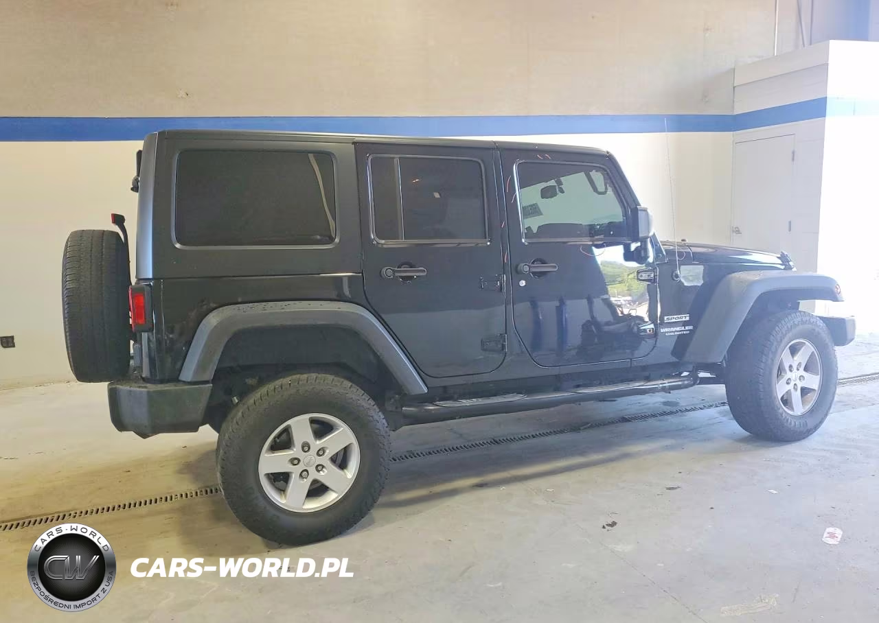 2016 Jeep Wrangler Unlimited Sport VIN:1C4BJWDG2GL337357 - 3