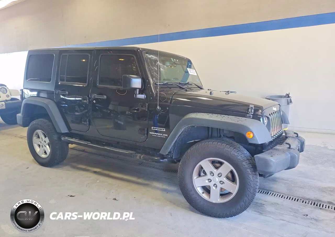 2016 Jeep Wrangler Unlimited Sport VIN:1C4BJWDG2GL337357 - 4