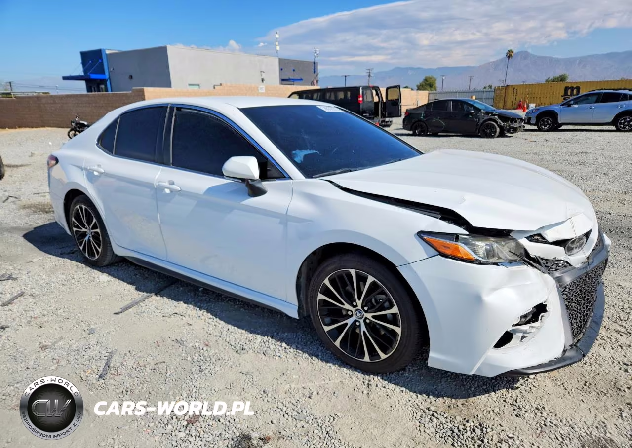 2019 Toyota Camry Se VIN:4T1B11HK1KU733067 - 4