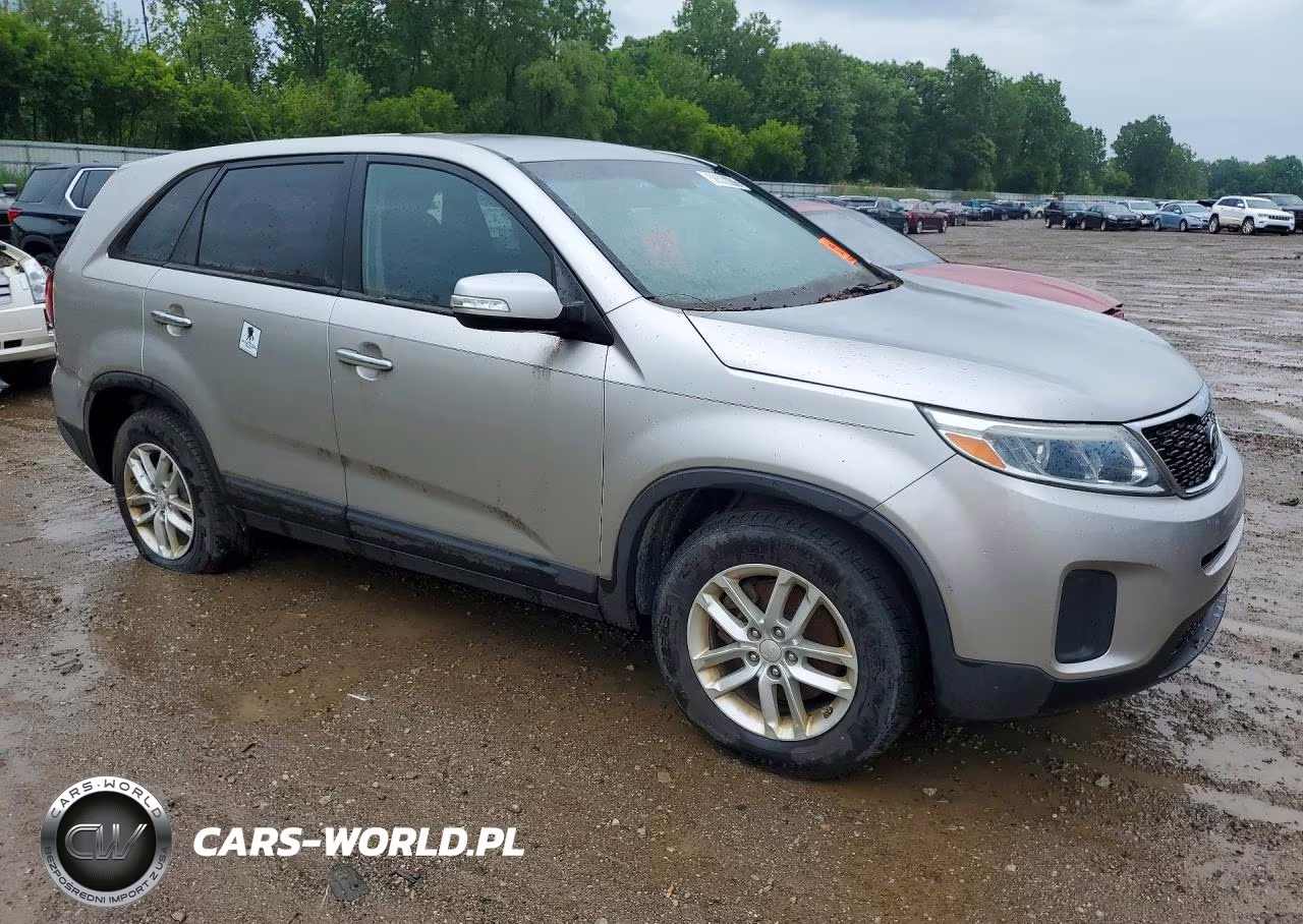 2014 Kia Sorento Lx VIN:5XYKT3A62EG485408 - 4