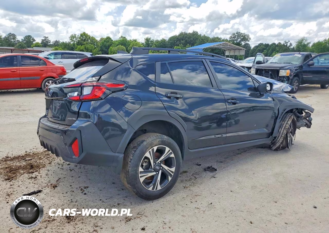 2024 Subaru Crosstrek Premium VIN:JF2GUADC6R8304415 - 3