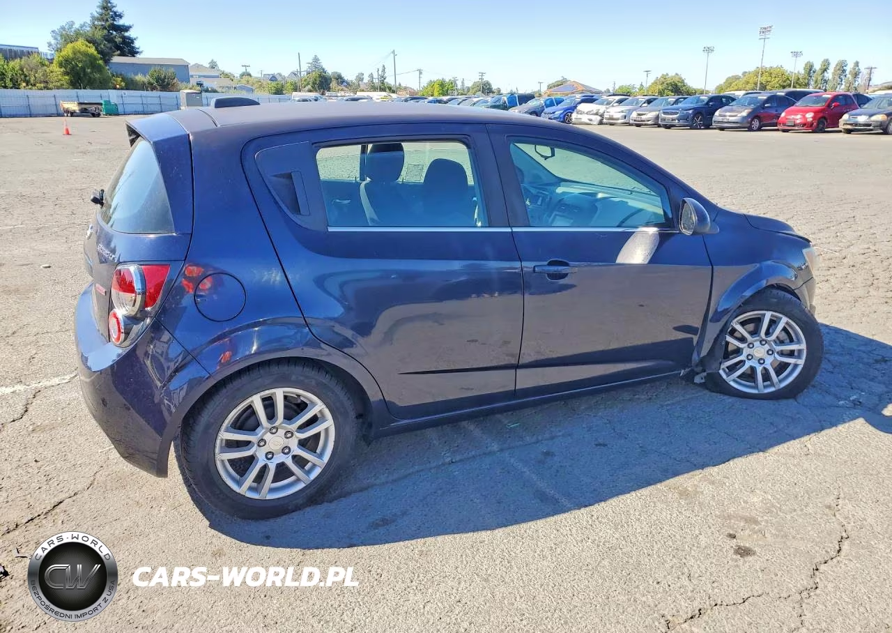 2015 Chevrolet Sonic Lt VIN:1G1JC6SB6F4150461 - 3