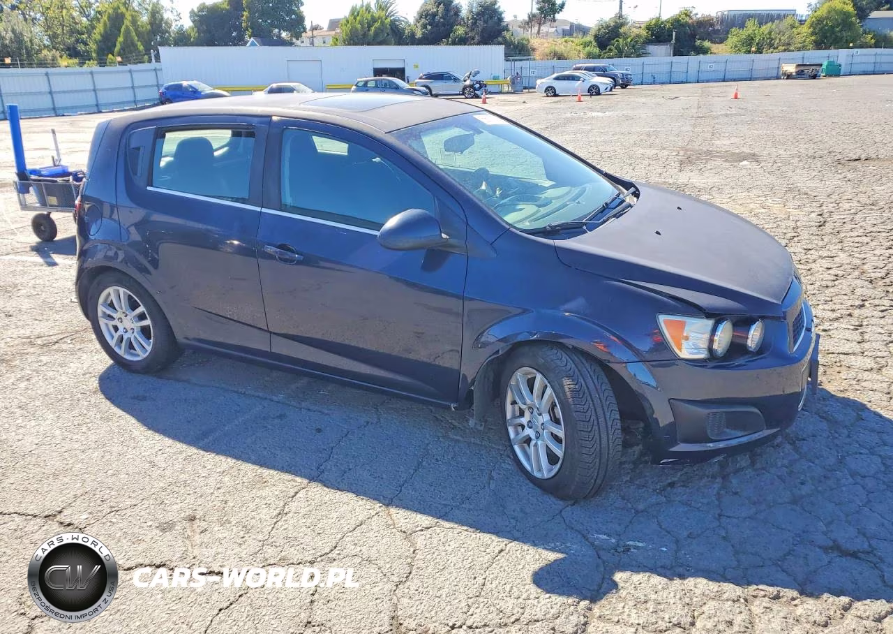 2015 Chevrolet Sonic Lt VIN:1G1JC6SB6F4150461 - 4