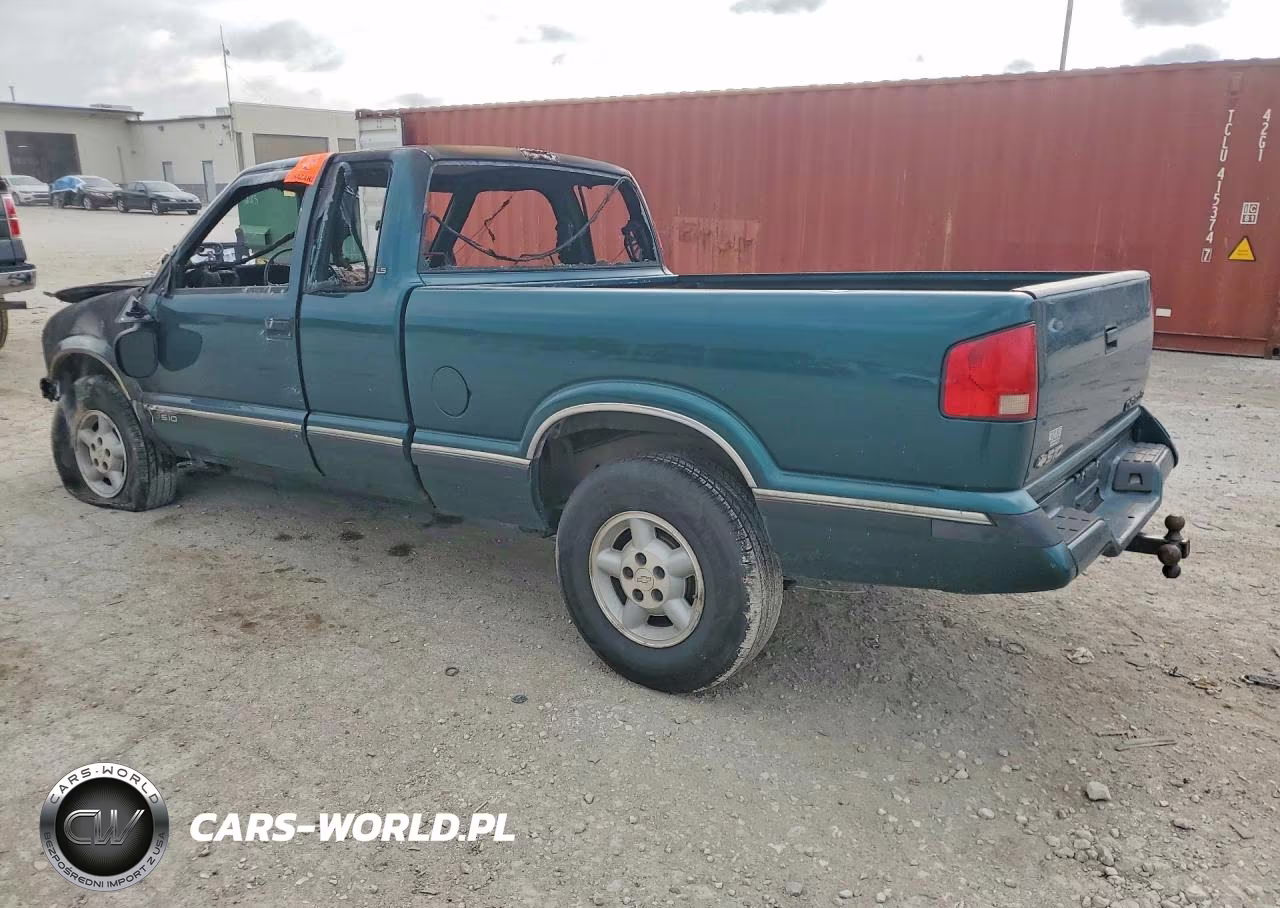 1996 Chevrolet S Truck S10 VIN:1GCDT19W0TK153413 - 2