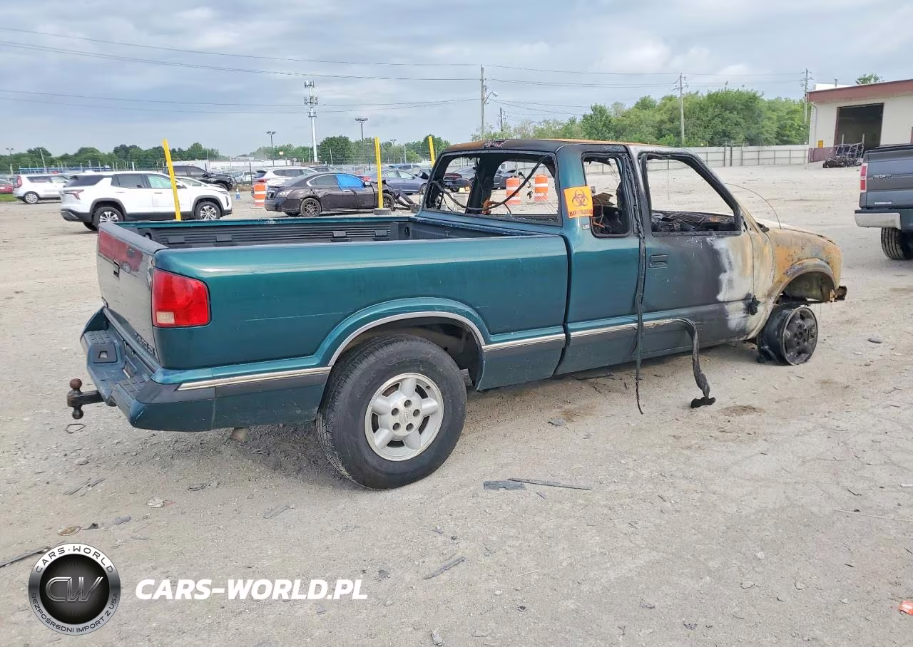 1996 Chevrolet S Truck S10 VIN:1GCDT19W0TK153413 - 3
