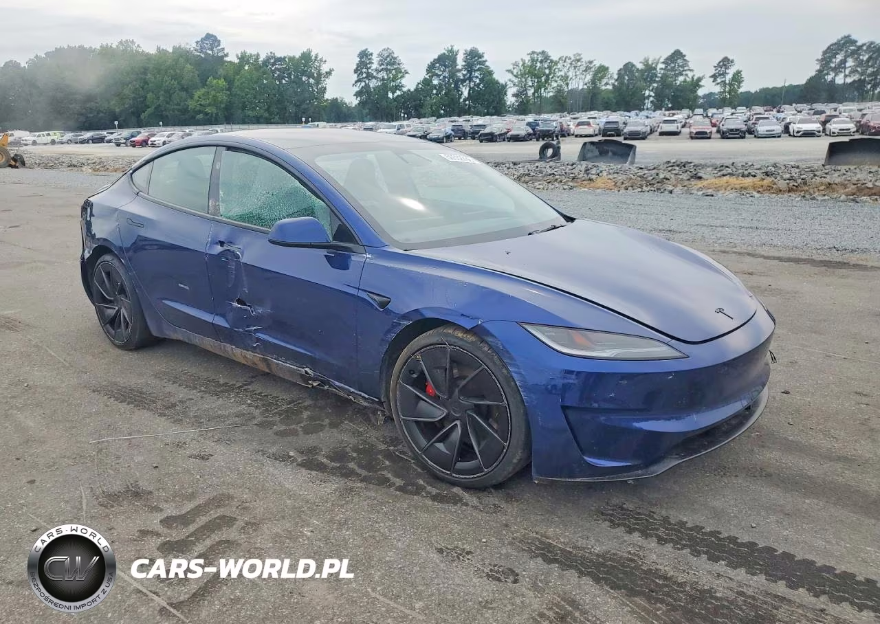 2024 Tesla Model 3 VIN:5YJ3E1ET1RF861208 - 4