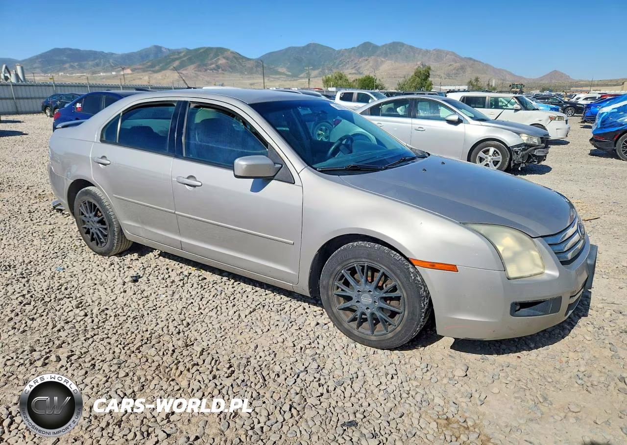 2007 Ford Fusion Se VIN:3FAHP01137R194089 - 4