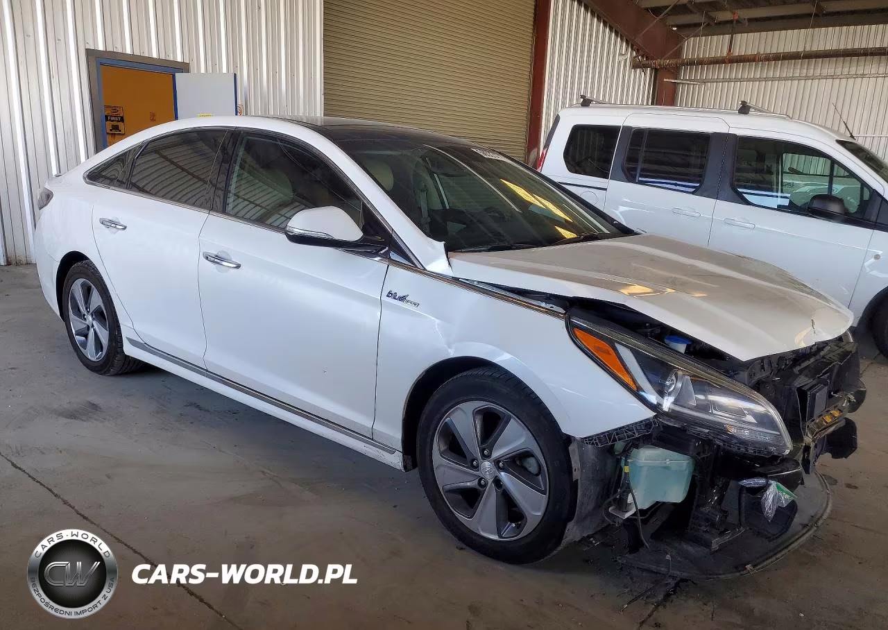 2016 Hyundai Sonata Hybrid Limited VIN:KMHE34L10GA012447 - 4