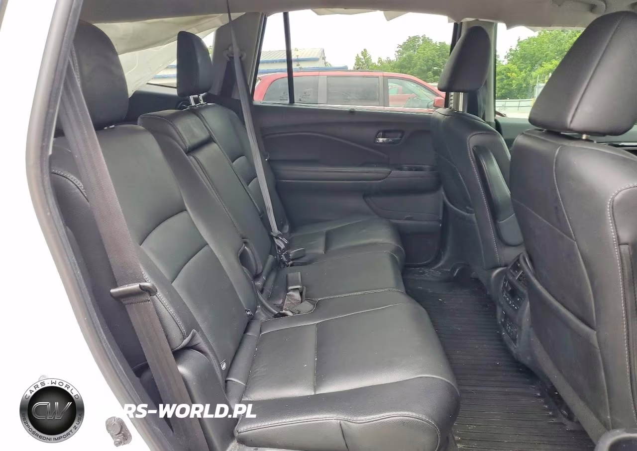 2022 Honda Pilot Touring VIN:5FNYF6H96NB016090 - 11