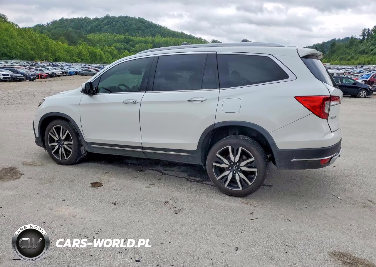 2022 Honda Pilot Touring VIN:5FNYF6H96NB016090 - 2