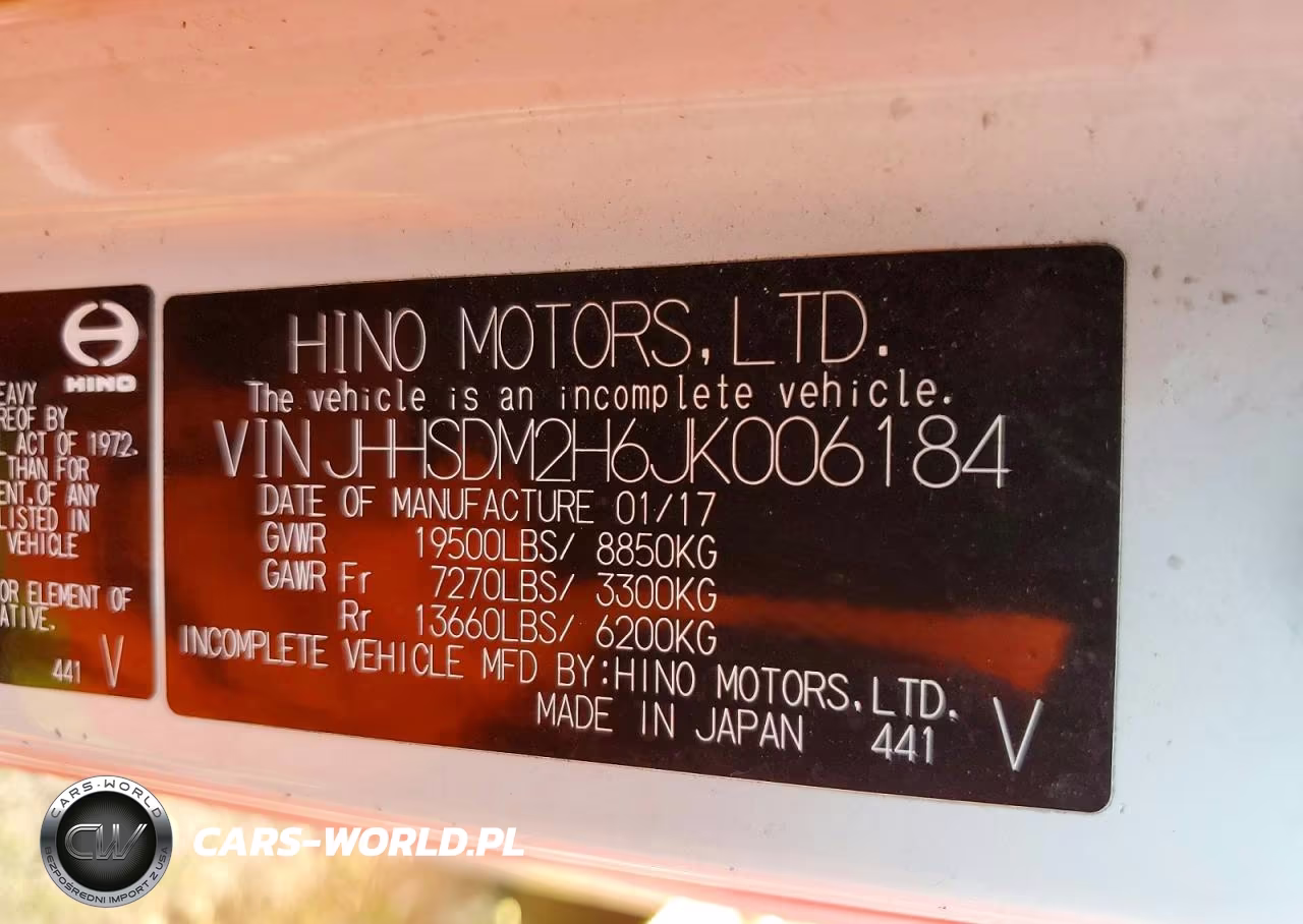 2018 Hino 195 Box Truck VIN:JHHSDM2H6JK006184 - 14