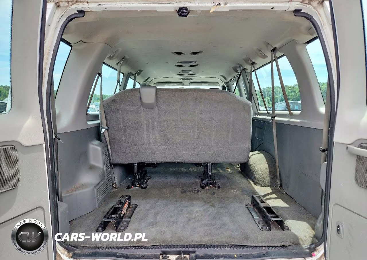2011 Ford Econoline E350 Super Duty Wagon VIN:1FBSS3BL7BDA52222 - 10