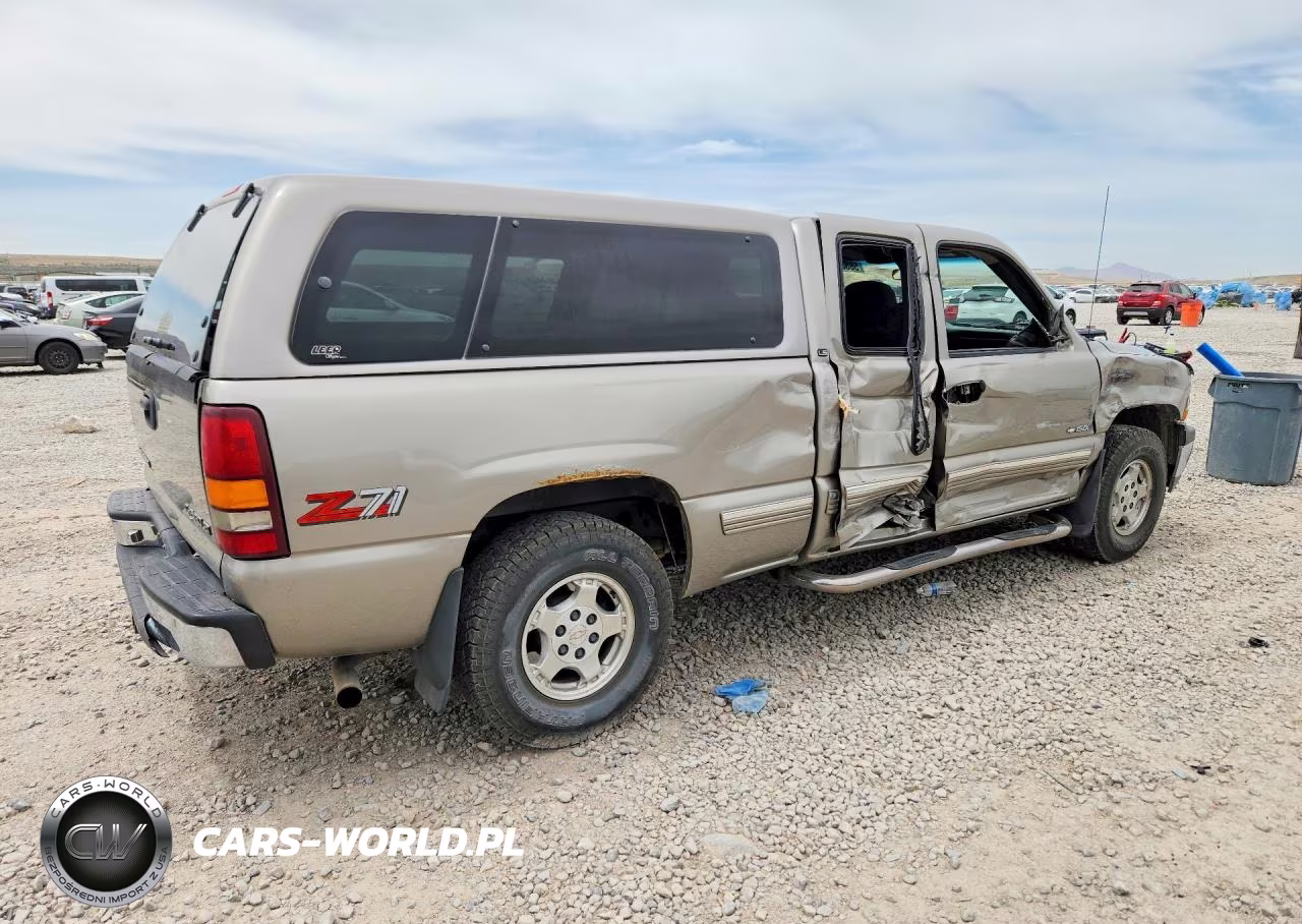 1999 Chevrolet Silverado K1500 VIN:2GCEK19T1X1233578 - 3