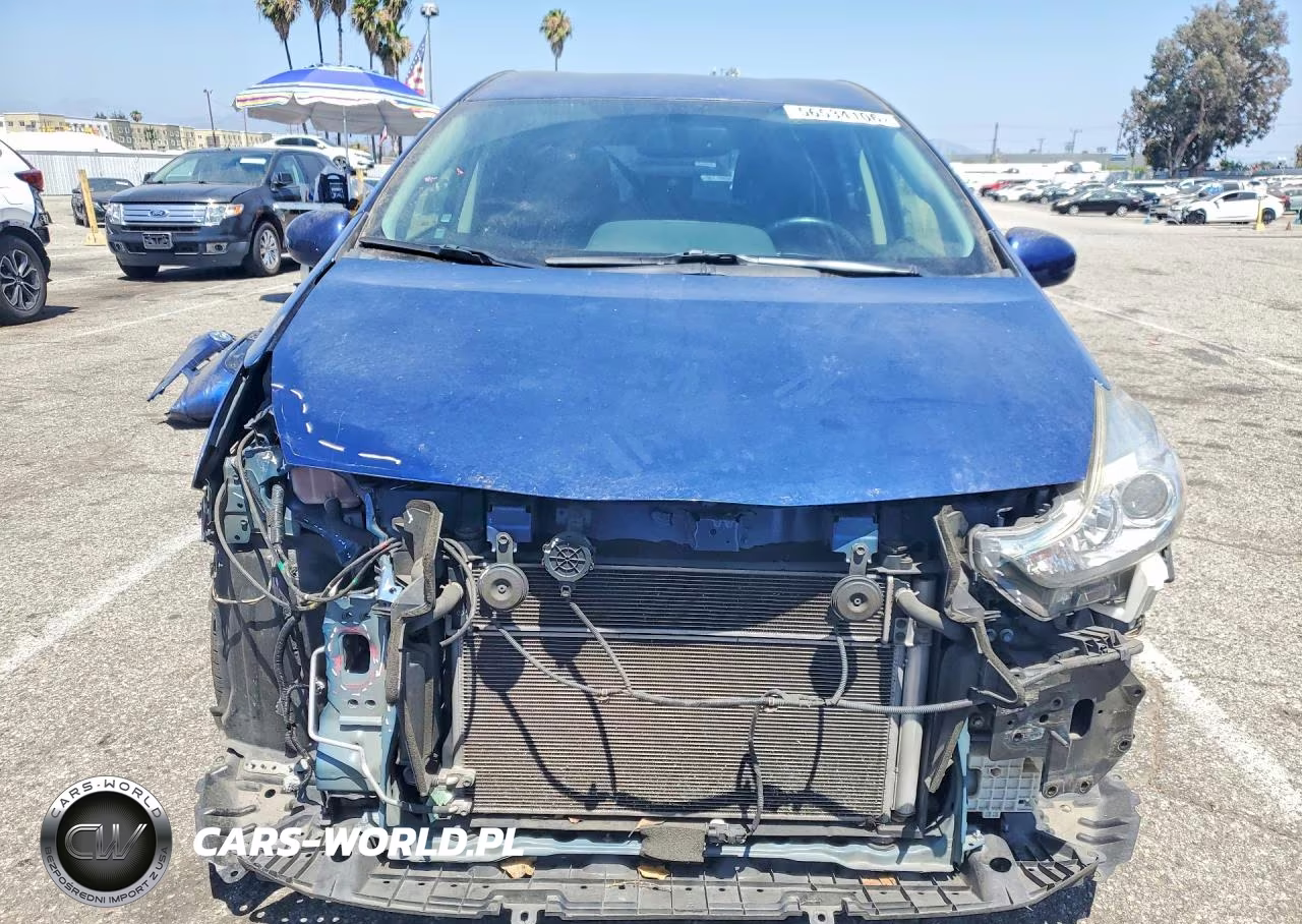 2017 Toyota Prius V Four VIN:JTDZN3EU2HJ070997 - 5